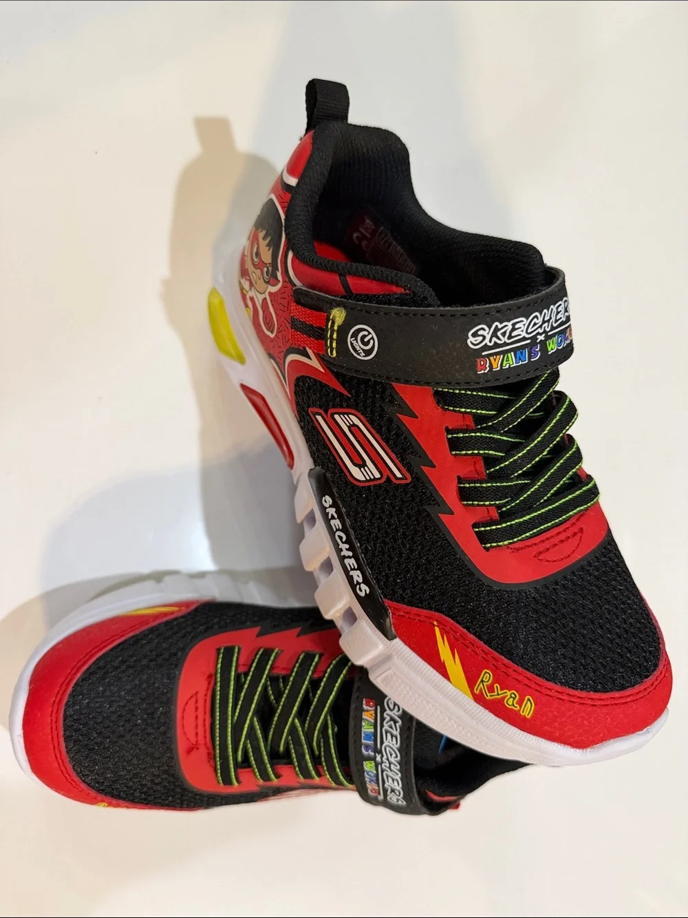 Skechers x Ryan’s World Flex-Flow Hero-Speed Light Up Sneakers Kids 2Y